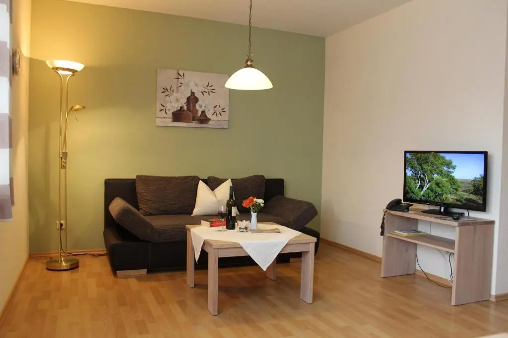 1 Bedroom Apartment