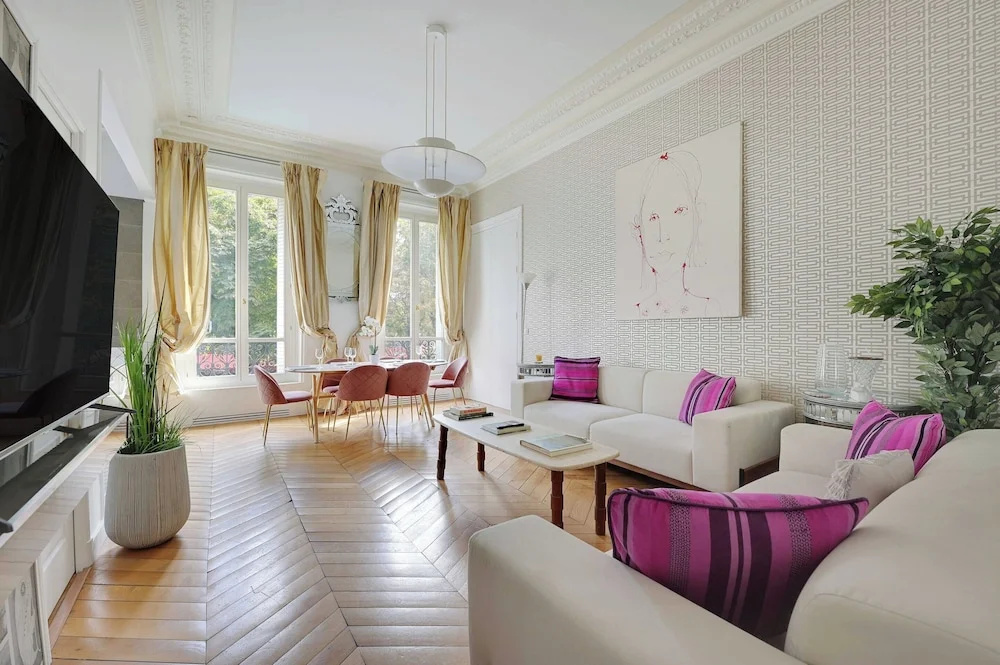 Voir la photo 1 — Charming 2br/4p - Georges V / Champs-elysees