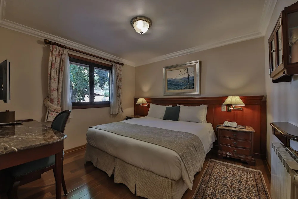 優良三房公寓,附設雙人床和單人床