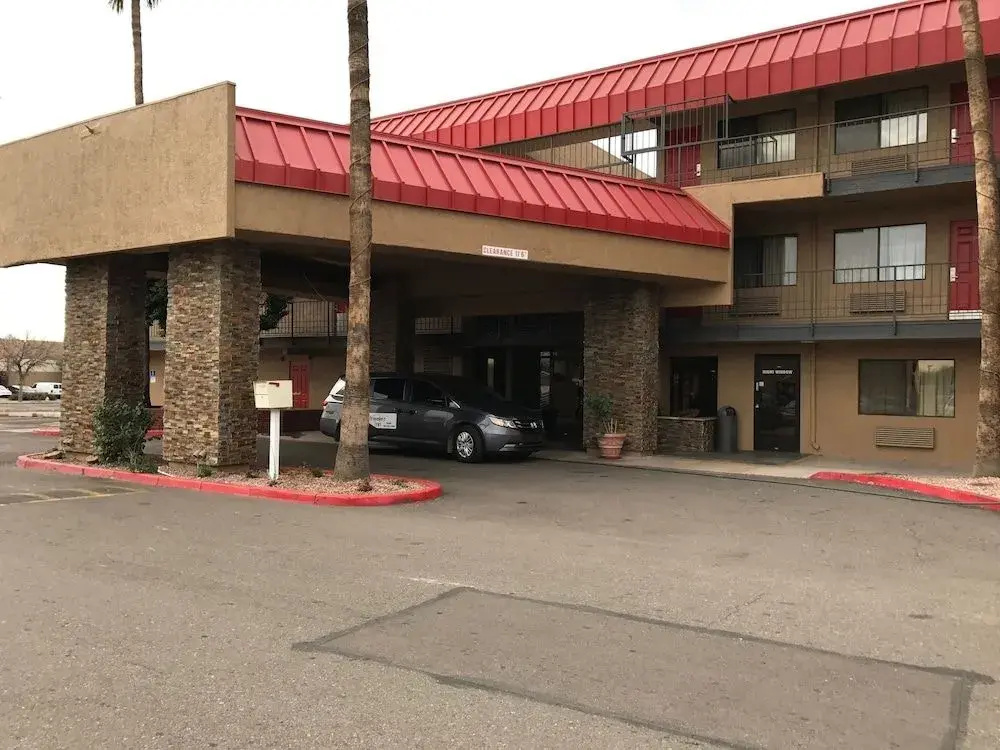 Travelers Inn