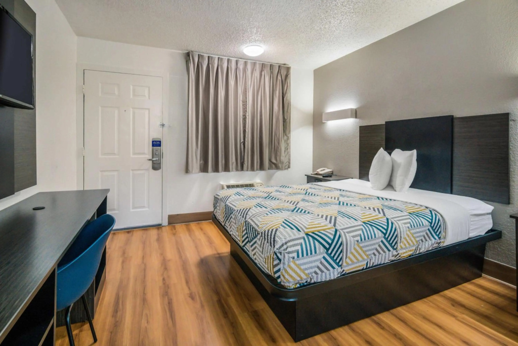 Отель Motel 6 Irving, TX - Dallas в Ирвинге