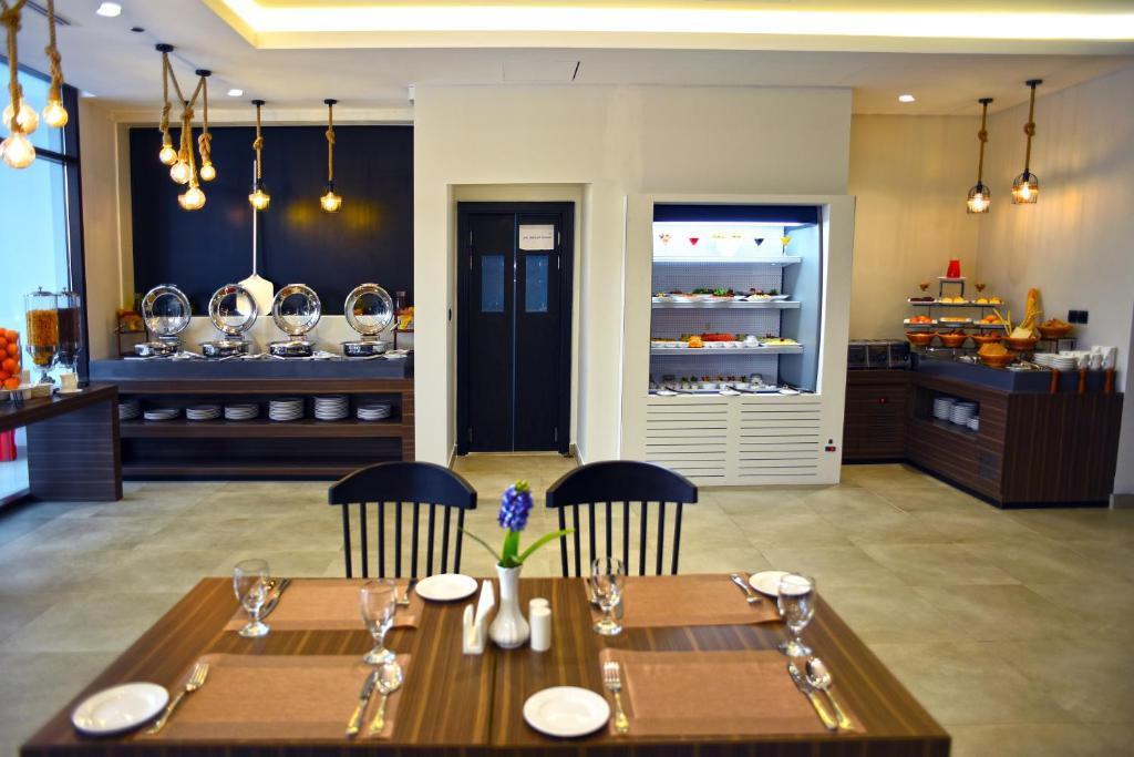 kingsgate al jadaf by millennium hotels 3