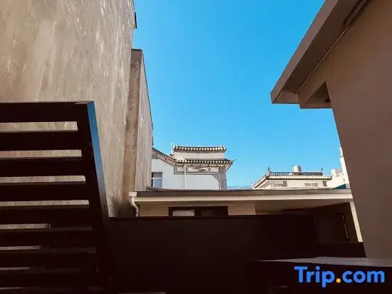 Guli · Private Courtyard Homestay (Dali Ancient City Erhai Store)