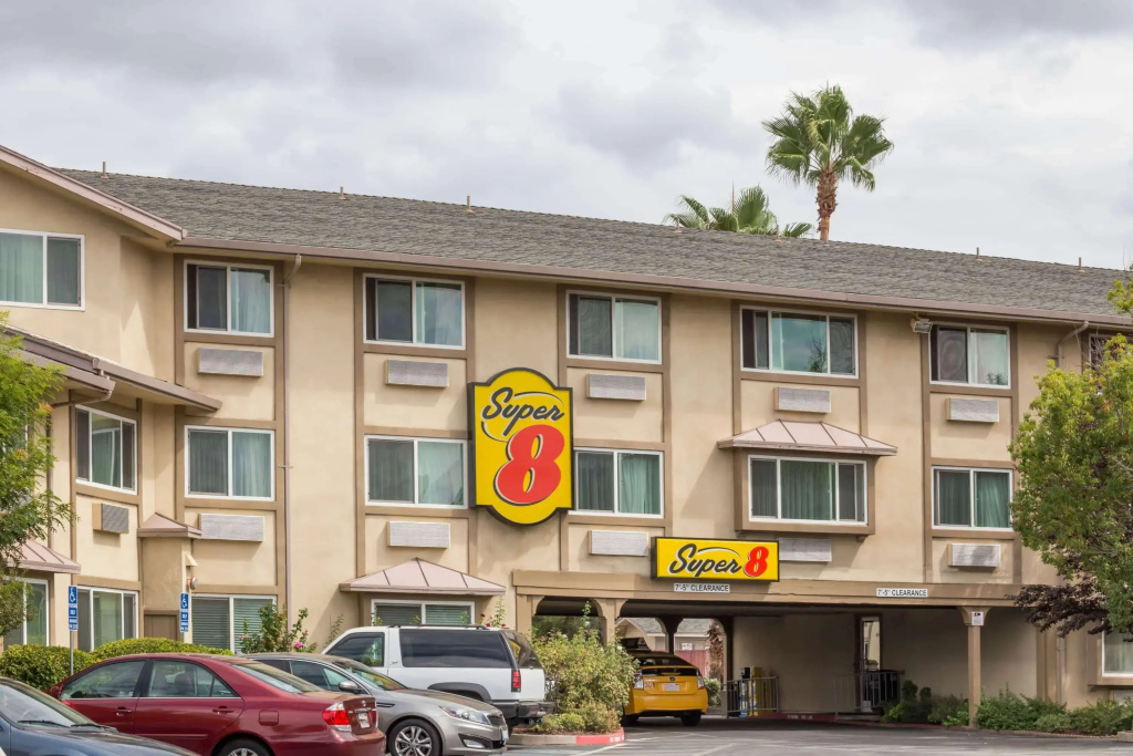 Super 8 By Wyndham Sacramento