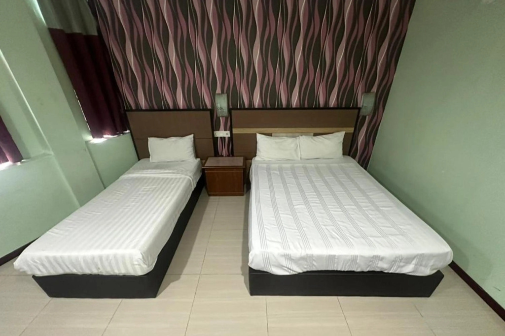 Midtown Villa Hotel — 3