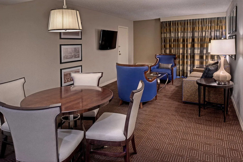 Sheraton Westport Chalet Hotel St. Louis - Général