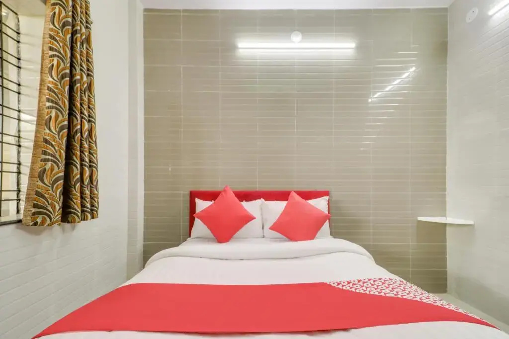 Hotel Dev Palace And Celebration Hall by OYO Rooms