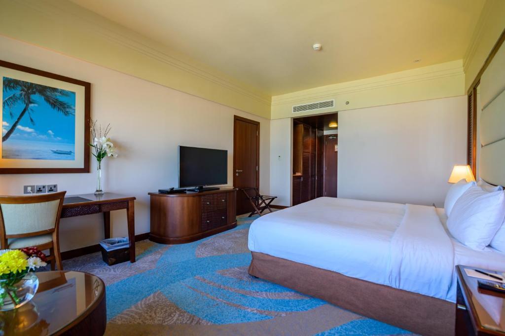 Danat Jebel Dhanna Resort