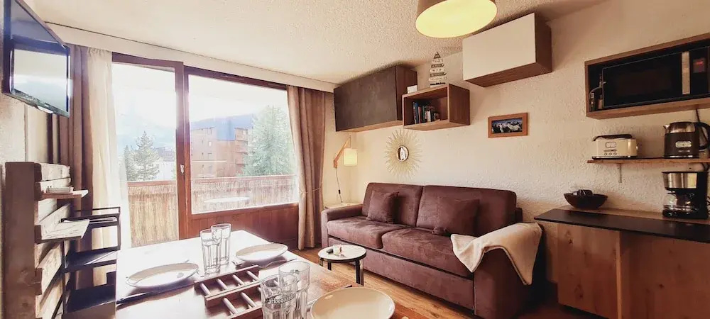 Voir la photo 4 — Prime Location With Amenities