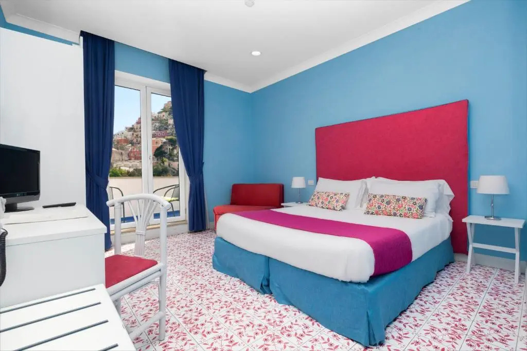 Comfort room