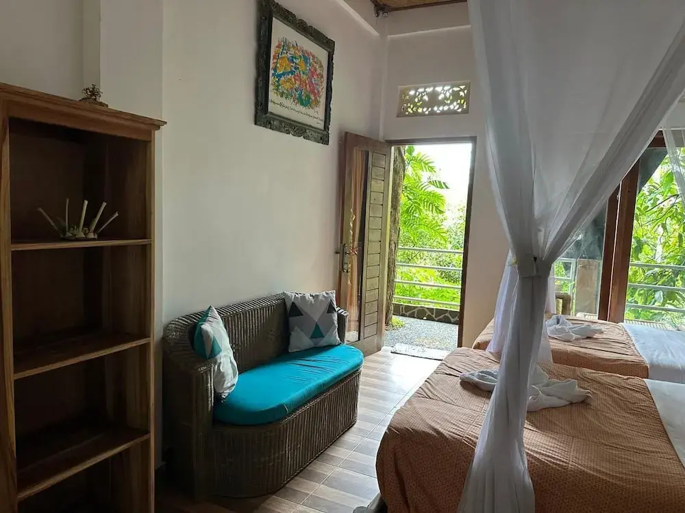 1 Bedroom Economy Double room with garden view (twin beds)