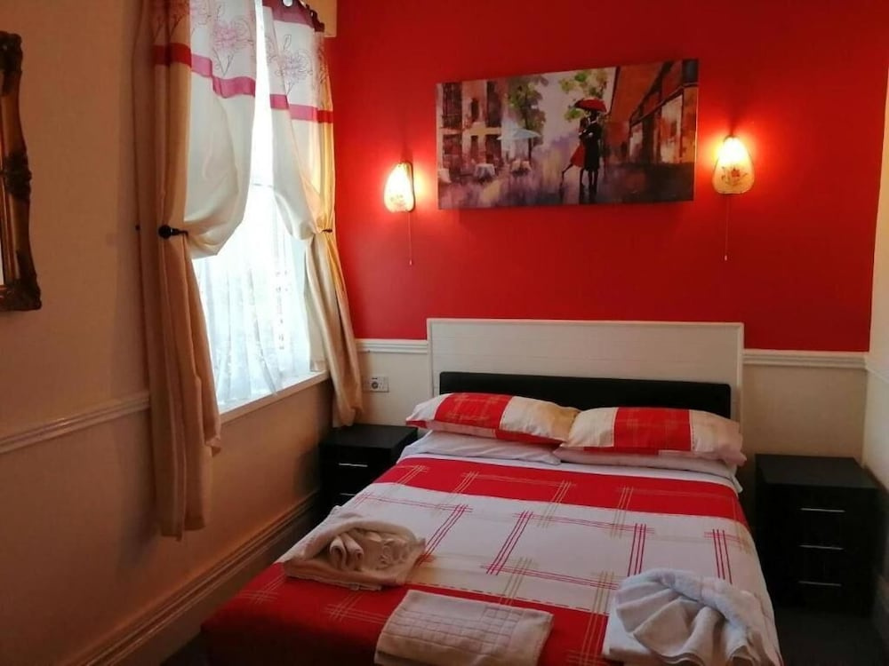 Economy Double room with city view (full double bed)