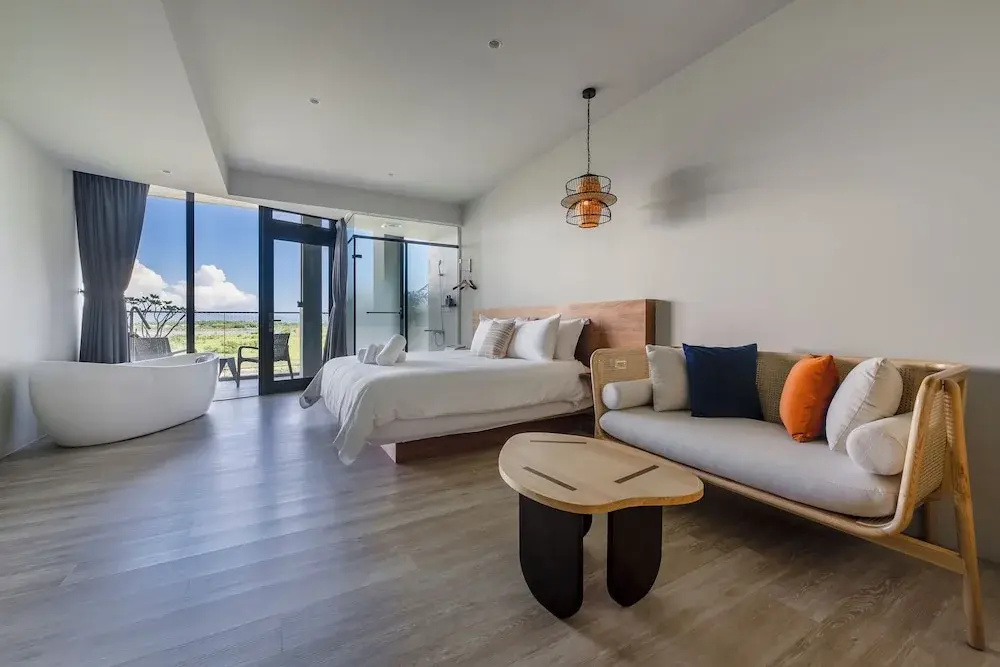 Standard Double room with balcony and with sea view (full double bed)