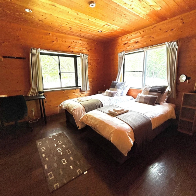 2 Bedrooms Standard Family room