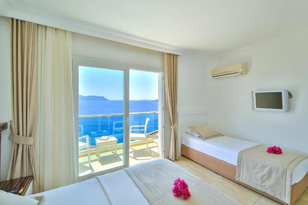 Belinda Hotel — 5