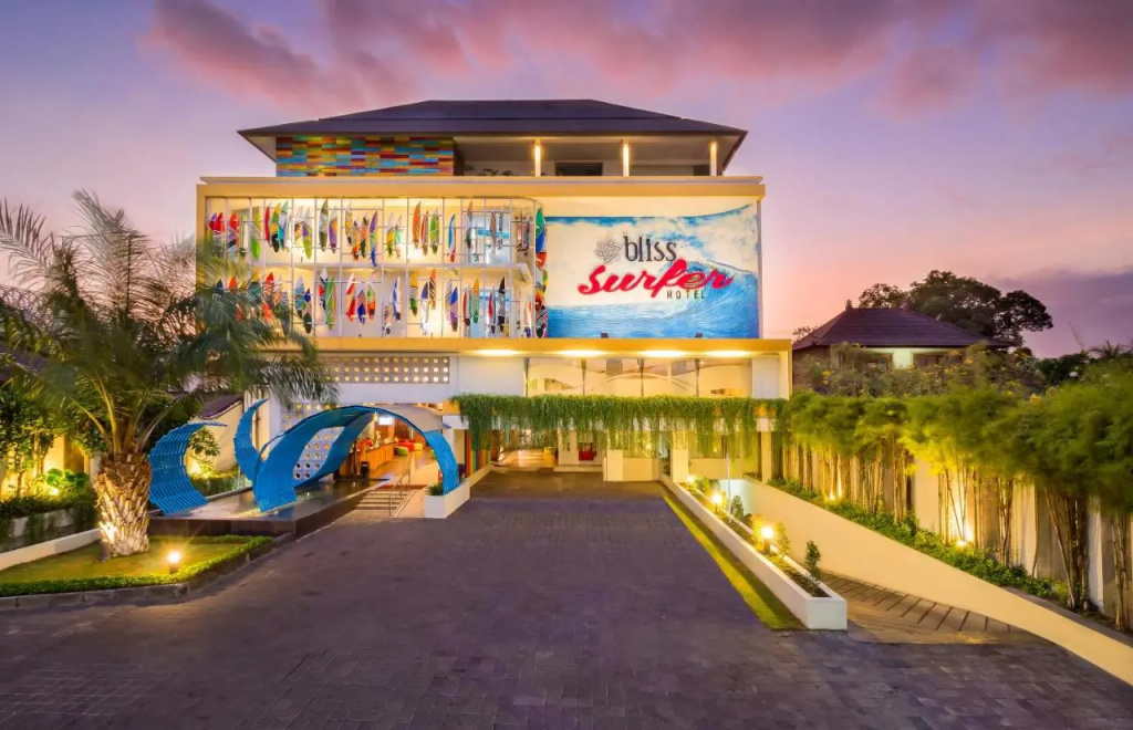 Bliss Surfer Hotel Legian — фото