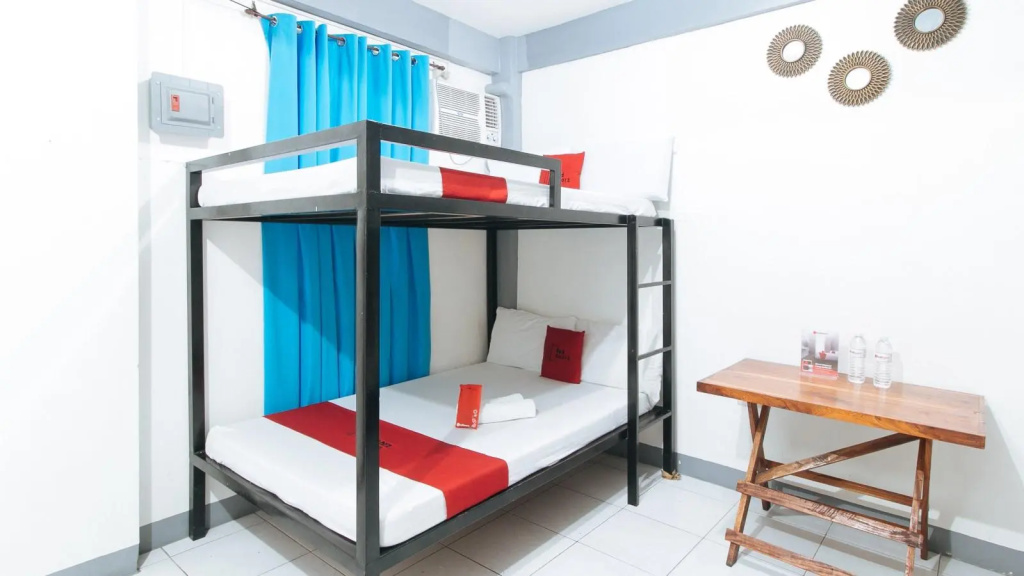Economy room