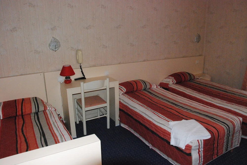 Standard Triple room with balcony