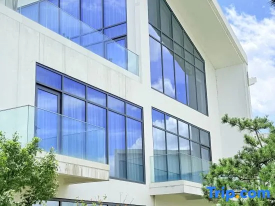 Danlu Academy (Jingdezhen Luojia Airport Store) in Jingdezhen