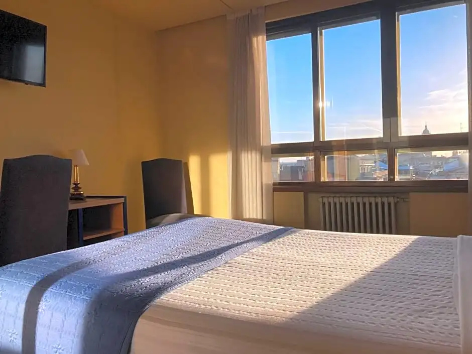 Standard room with city view