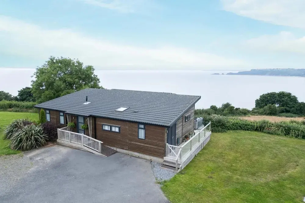 Shearwater 30 - 2 Bedroom Lodge - Summerhill