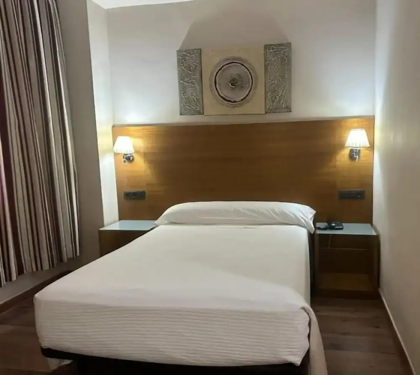 Standard Double room (full double bed)