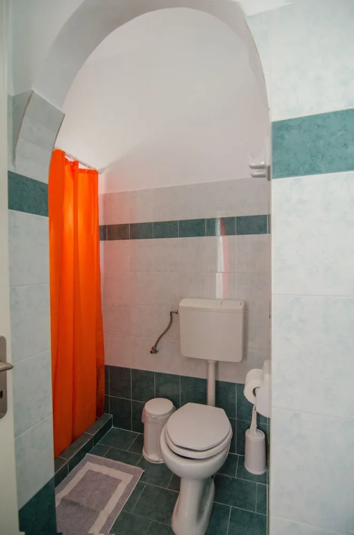 Standard Triple room with garden view
