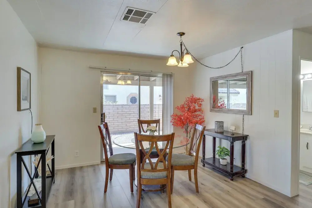 Riverfront Bullhead City House w/ Balcony! — фото 4