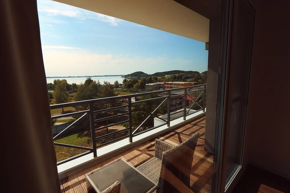 Balcony & Terrace