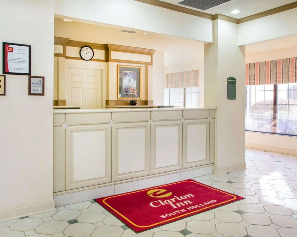 Lobby & Reception