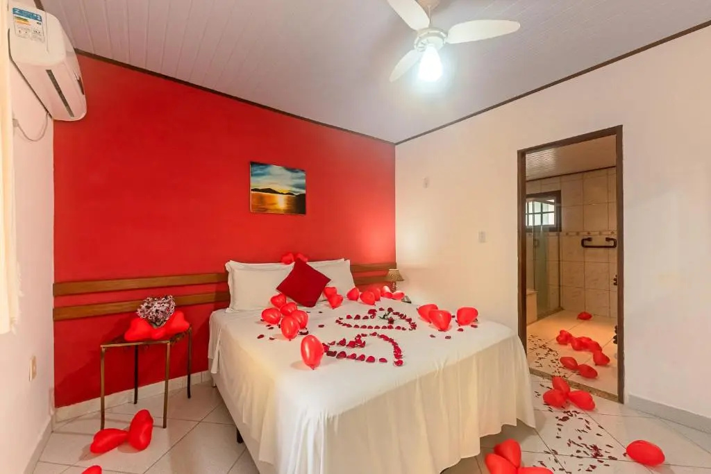 Deluxe Double room (full double bed)