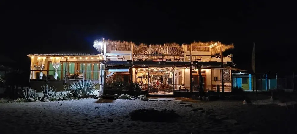 Casa Sirena Surf Lodge