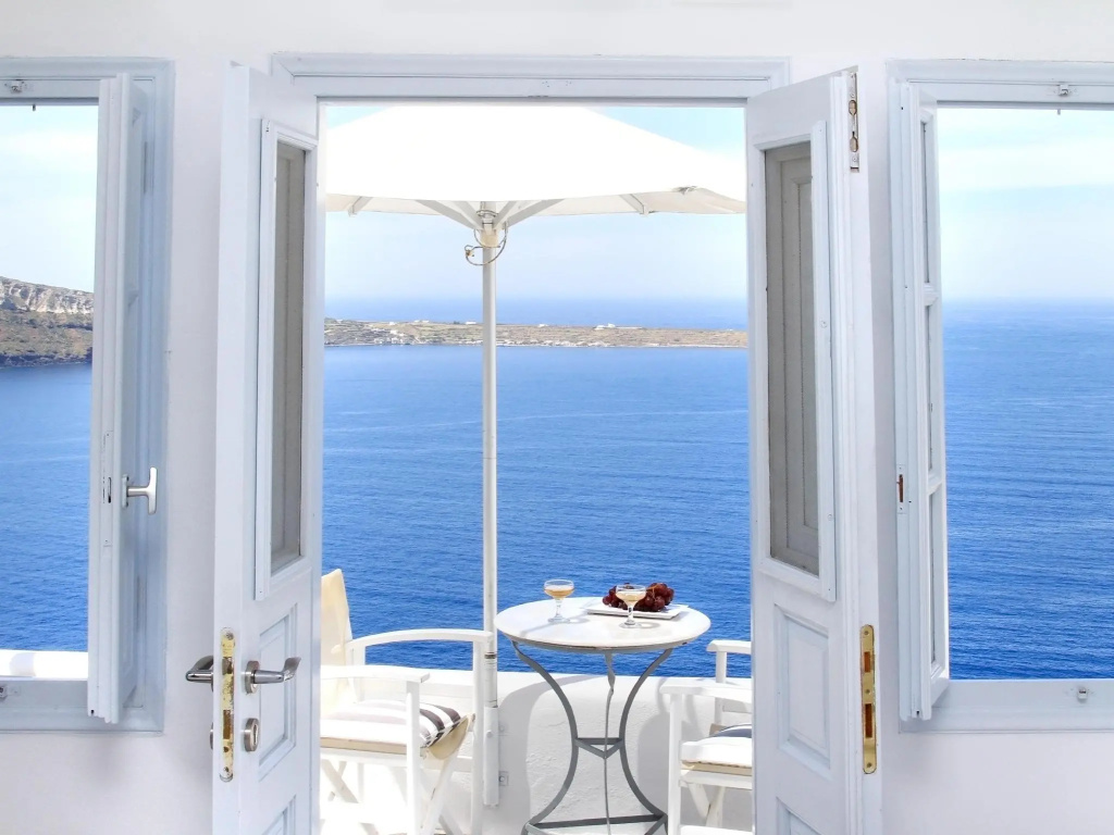 Suite with mountain view