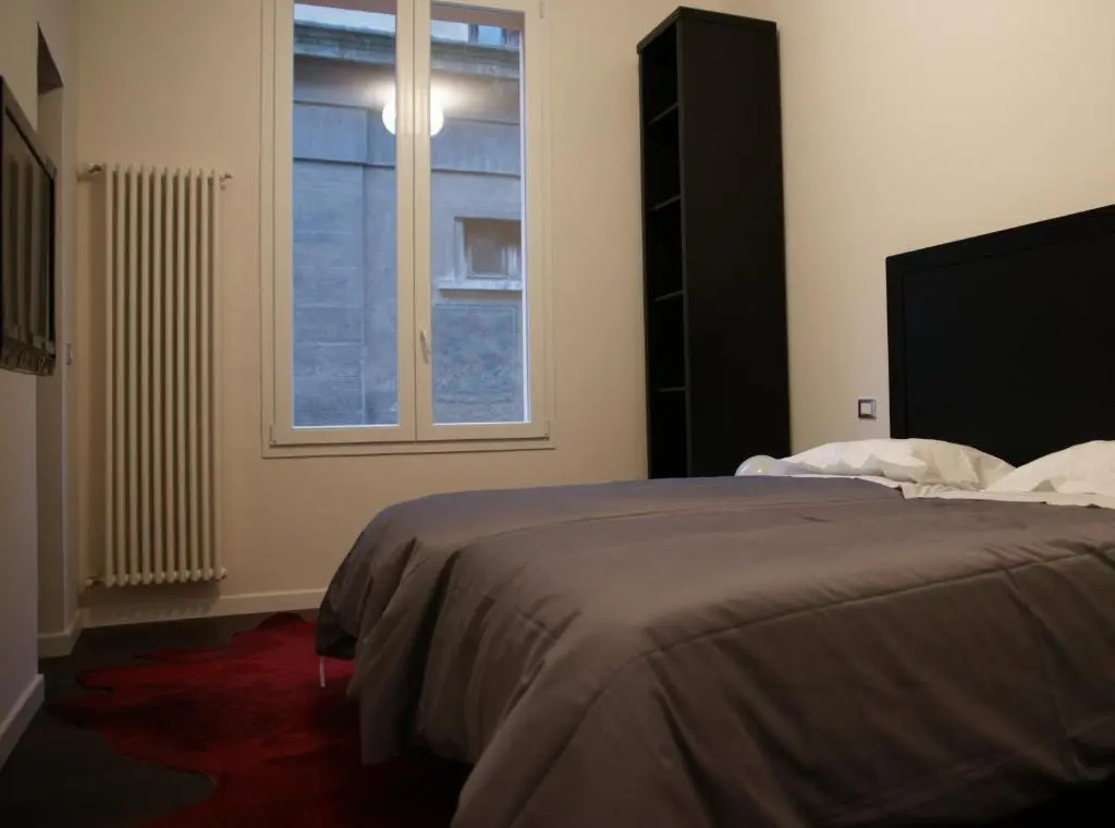 Deluxe Double room (full double bed)