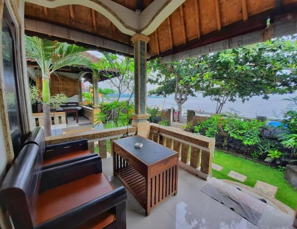Solaluna Beach Homestay