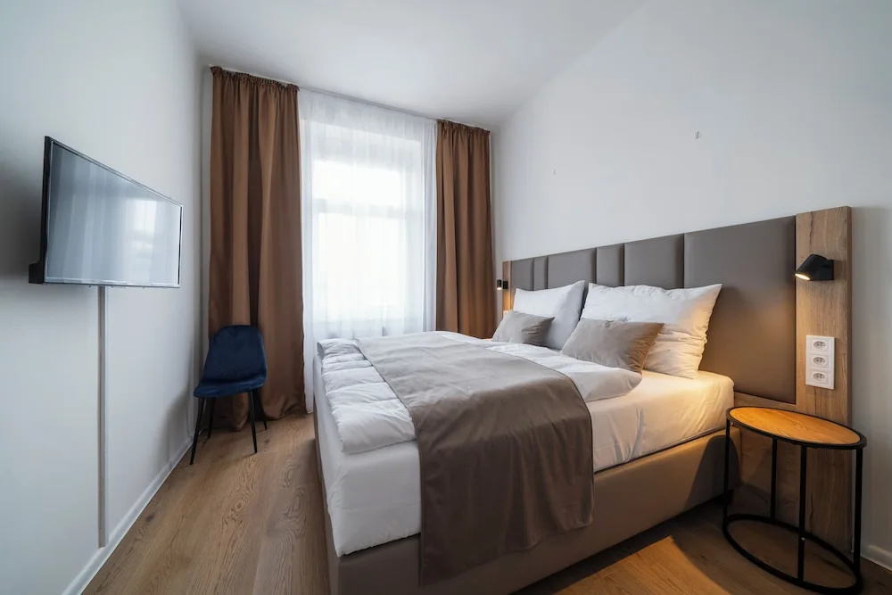 Standard Double room (full double bed)