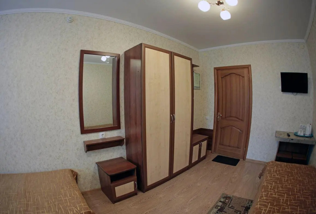 Economy Triple room