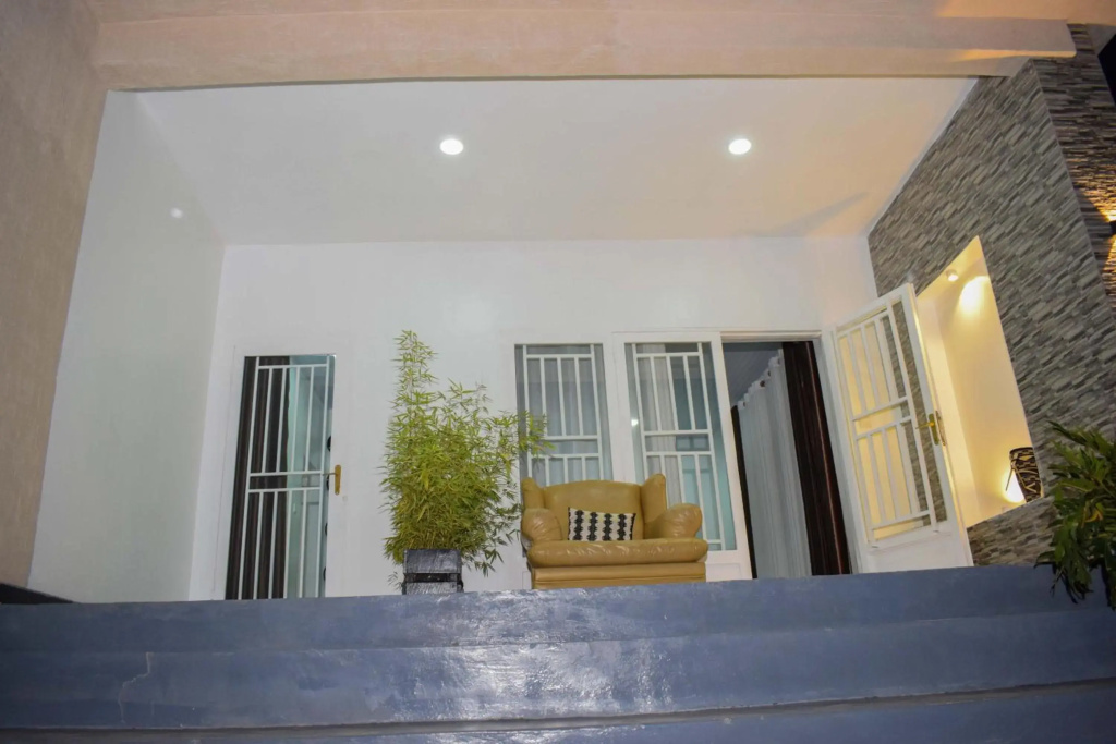 Inzozi Africa House B&B
