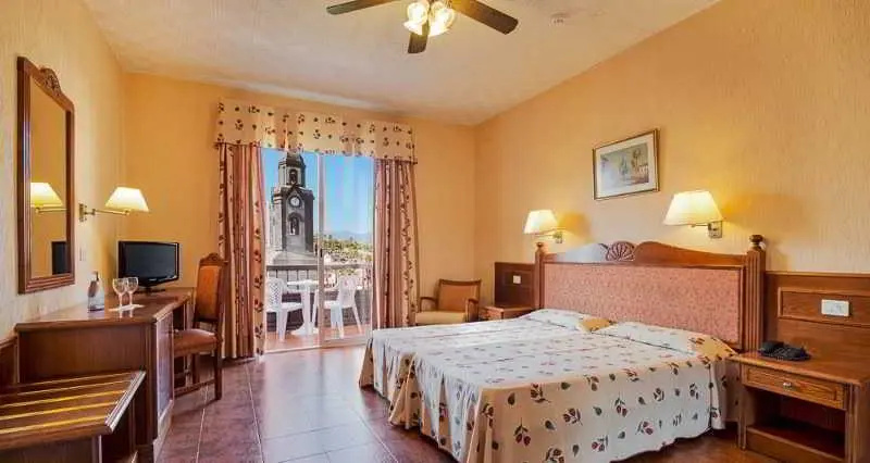 Hotel Monopol - Chambres