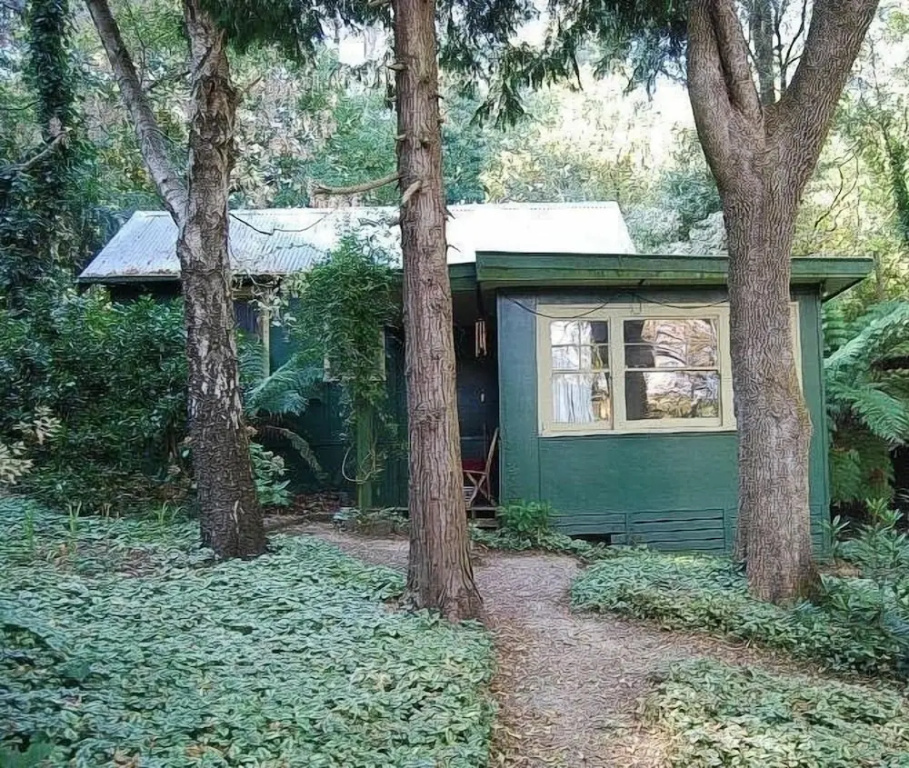 Cottage with balcony