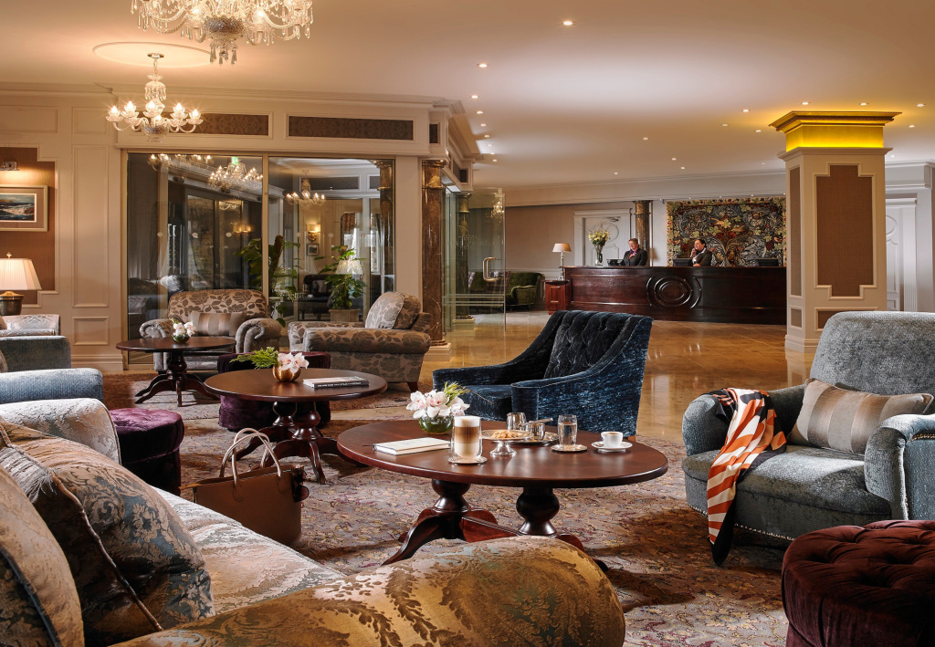The Rose Hotel - Général