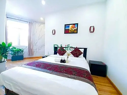 Deluxe Double room with balcony (full double bed)