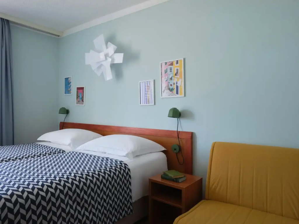 Standard Double room with balcony and with park view (twin beds)