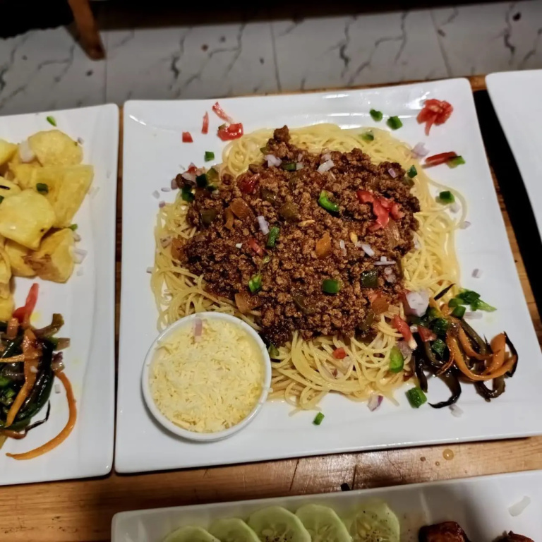 Colibri Taverne & Guest House