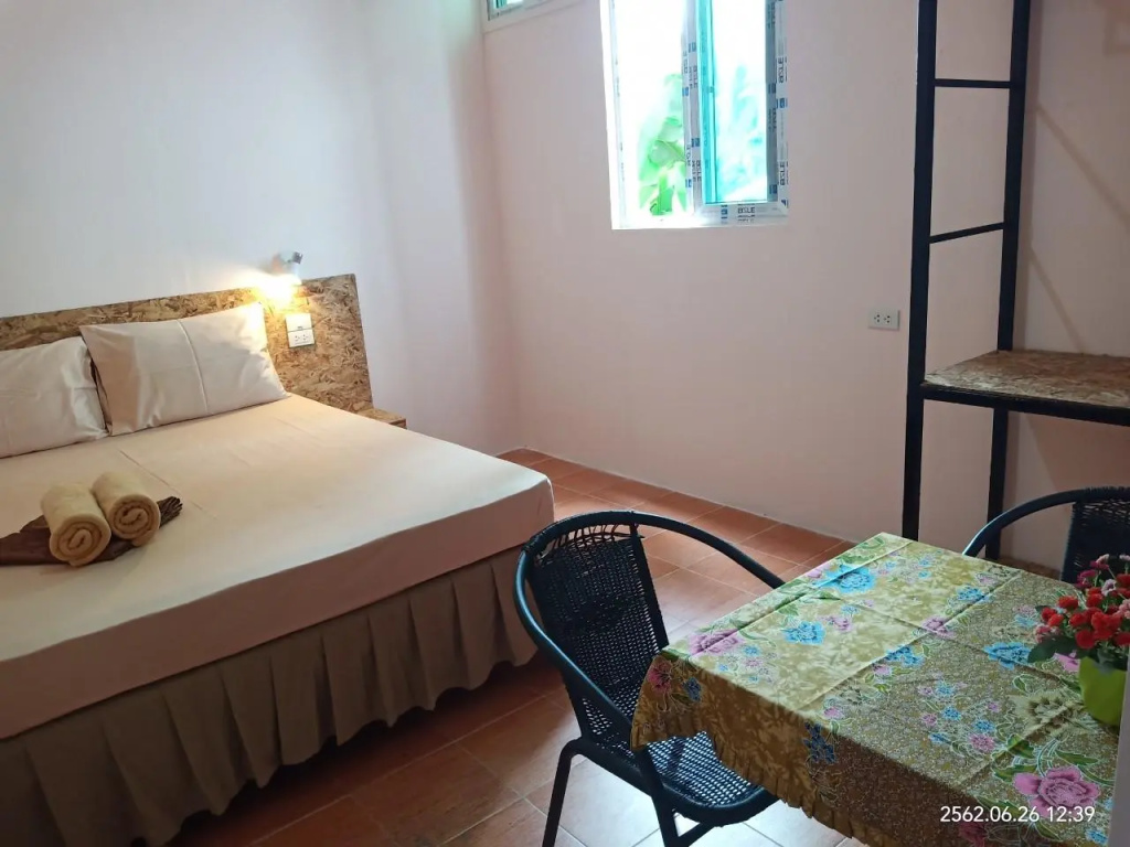 Standard Double room with sea view (full double bed)