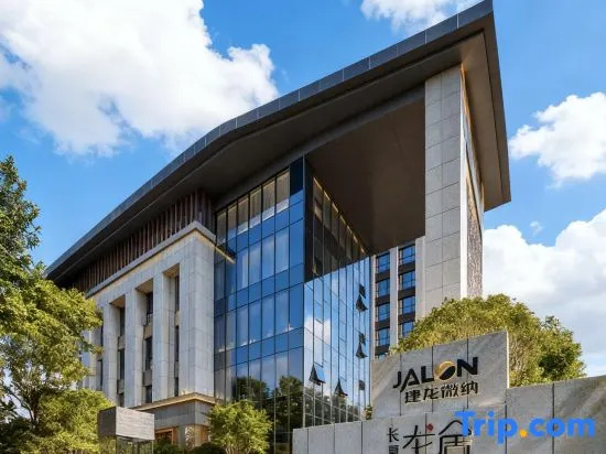 Changxia Longju Hotel