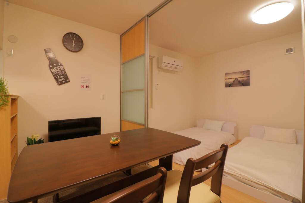 gallery_image_hidden_5