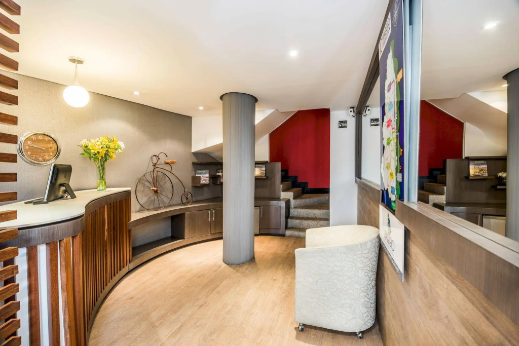Hotel photo 1