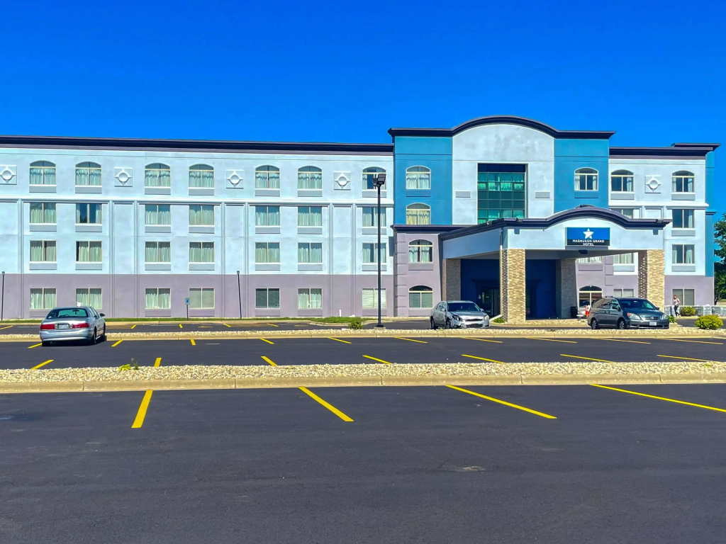 Comfort Inn & Suites Madison East Interstate I-90