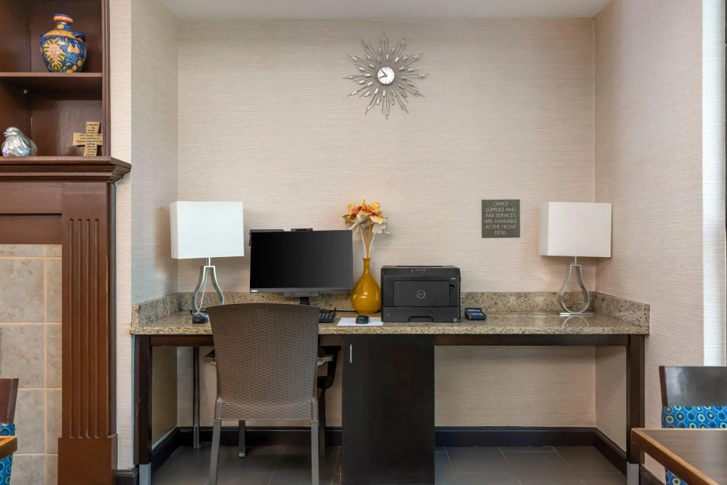 Comfort Suites Regency Park - Général